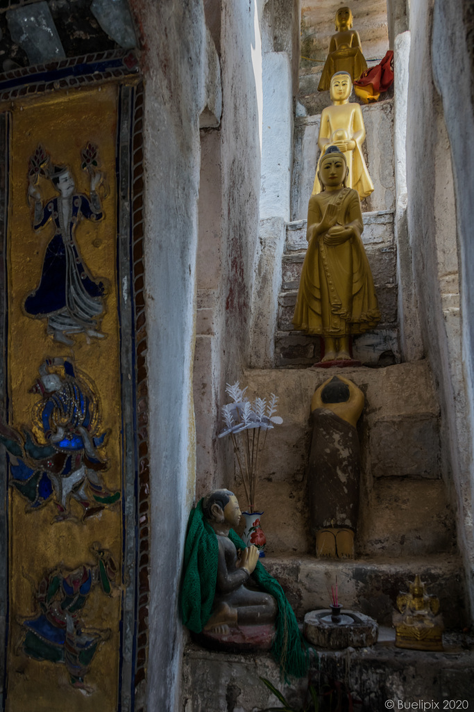 beim Shwe-Yan-Pyay-Kloster und dem Shwe Yaunghwe Kyaung Tempel (© Buelipix)