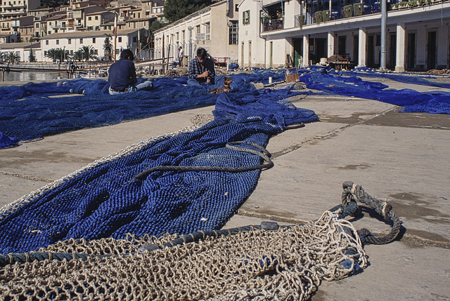 Mending the Nets