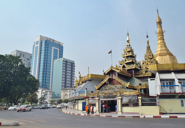 Sule Pagoda