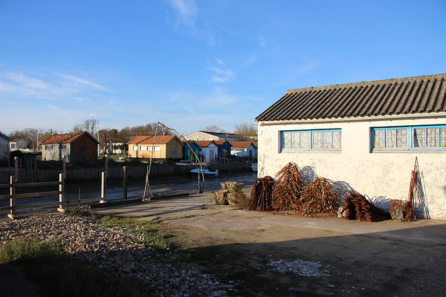 l'arrière des cabanes