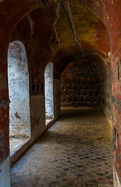 beim Shwe-Yan-Pyay-Kloster und dem Shwe Yaunghwe Kyaung Tempel (© Buelipix)