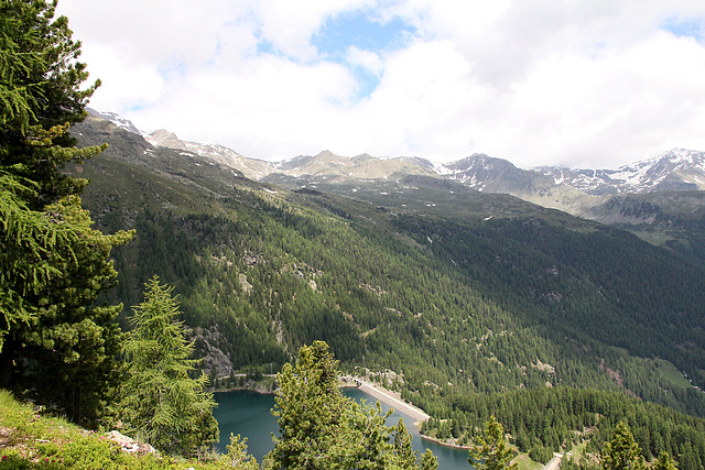 Blick auf den Weissbrunnsee