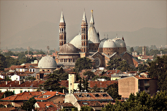 Basilica di Sant`Antonio i Padova Basilica di Sant`Antonio i Padova