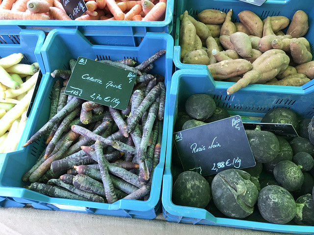 market in Louvain-la-Neuve