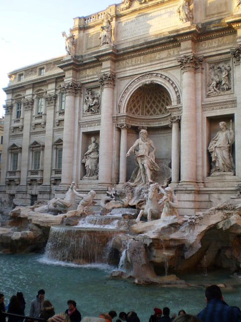 Trevi Fountain (18th century).