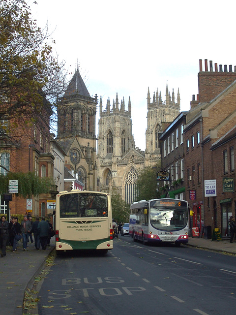 Reliance X381 XON (GCZ 9023, 01-D-93727) and First York 69268 (YJ57 YSK) in York - 8 Nov 2012 (DSCF2021)