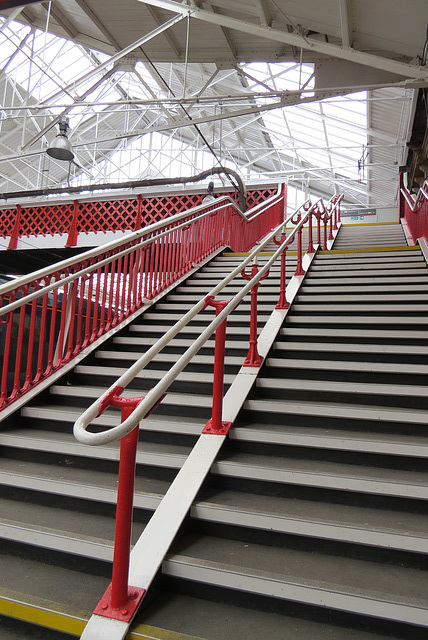 crewe station, cheshire