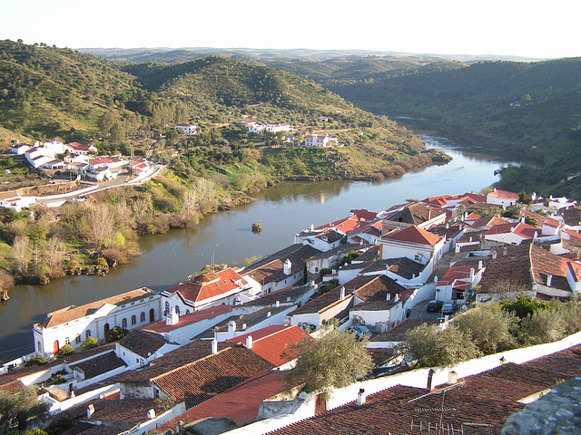 Mértola,  overlooking   to the Guadiana River