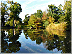 Reflets au parc de la Ravillais à Ploubalay (22)