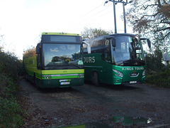 DSCF5977 Arriva the Shires YJ55 KZS and Kings Tours KC16 ABC at Bury St. Edmunds - 26 Nov 2016