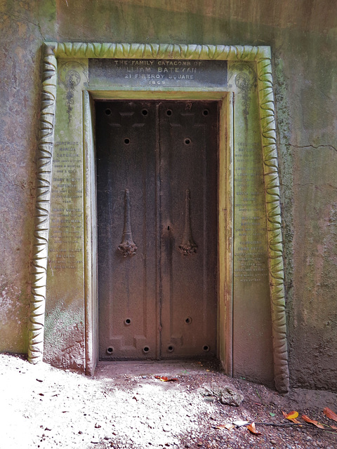 highgate west cemetery. london