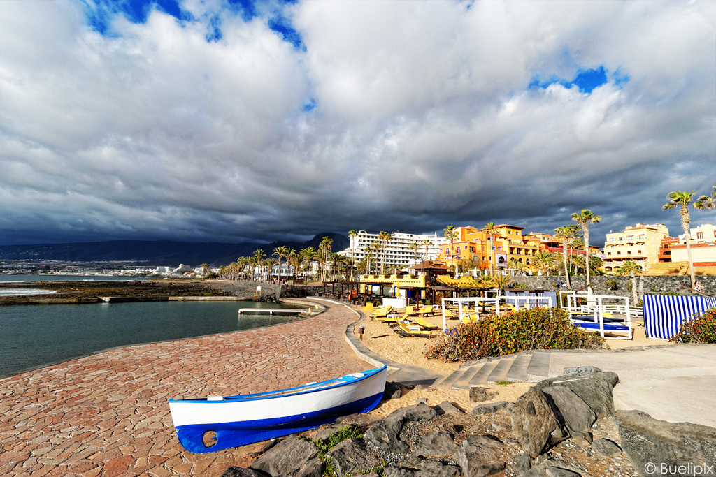 Playa de la Americas - Los Cristianos (© Buelipix)