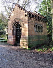 nunhead cemetery, london, c20 laura stearns  +1900 mausoleum in doulton terracotta (1)
