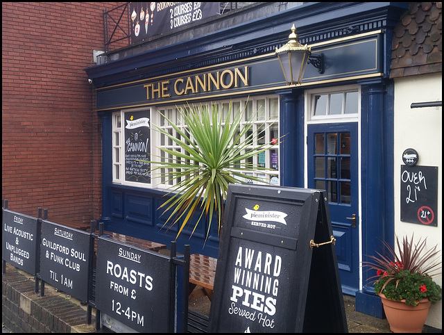 Cannon pie pub