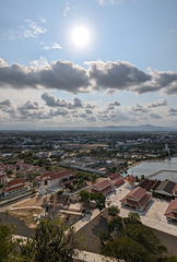 Vue sur Prachuap depuis un lieu de culte