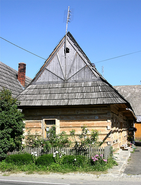 Holzhäuser in Czarny Dujanec