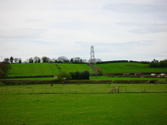 Footpath leading to Dirtyfoot Lane and Lower Penn