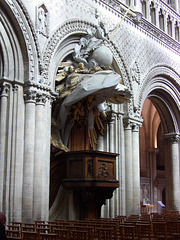 Intérieur de la cathédrale de Bayeux (14)