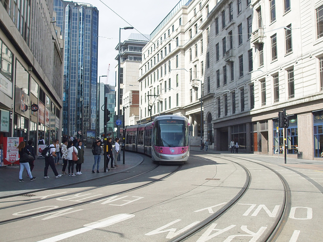 DSCF9461 Midland Metro tram set 33 in Birmingham - 19 Aug 2017