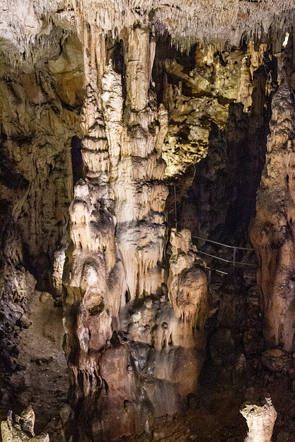Rudine, Cave Biserujka, Otok Krk