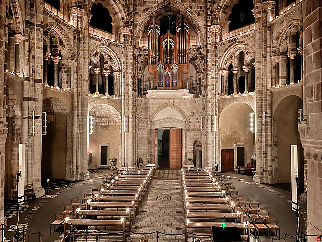 Die Basilika "St. Gereon" im Kerzenschein, am Abend vor dem 3. Advent  - Köln (2 x PiP)