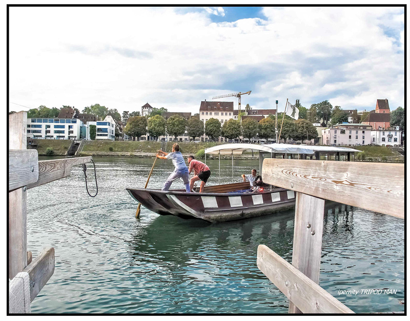 Basel Seilfähre - Niedrigwasser im Rhein