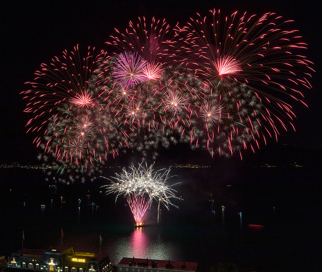 220801 Montreux feu artifice 1