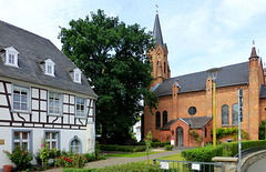 DE - Linz am Rhein - St. Trinitatis und evangelisches Pfarramt