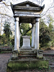 nunhead cemetery, london, c19 tomb of vincent figgins +1844 by w.p. griffith (1)