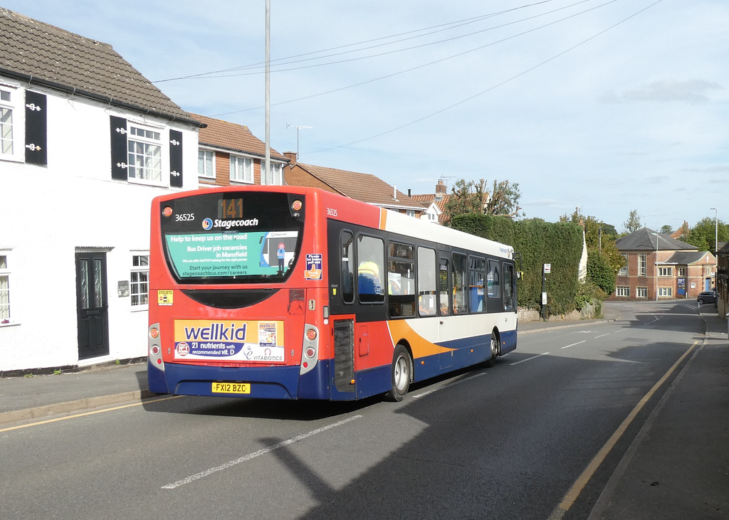 Stagecoach East Midlands 36525 (FX12 BZC) in Blidworth - 13 Sep 2022 (P1130285)