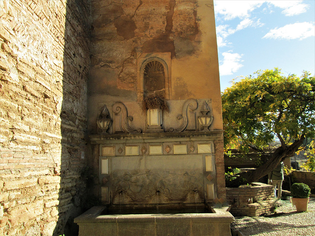 Fountain of the Battlements' Gardens.