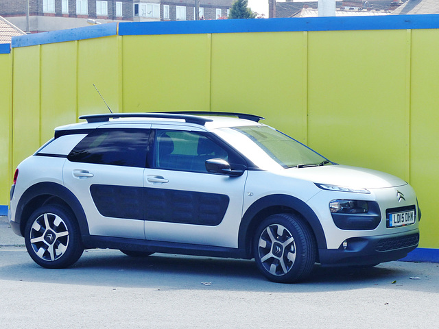 Citroën C4 Cactus - 7 June 2015