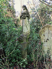 nunhead cemetery, london, c20 tomb of sarah bond +1922 (1)