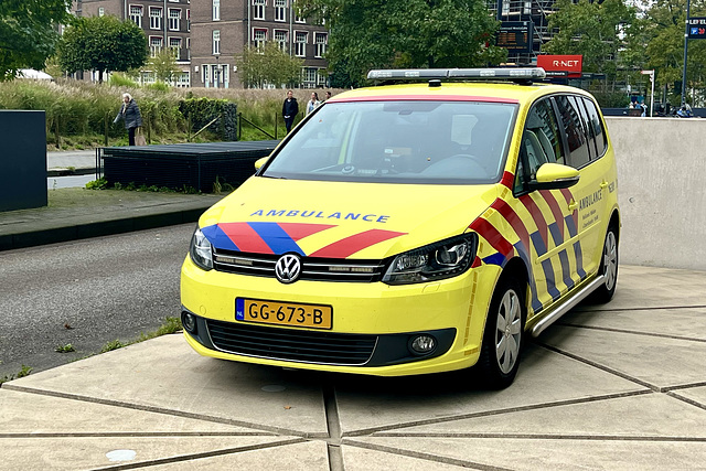 2015 Volkswagen Touran ambulance