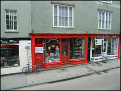 Hoyles puzzle shop