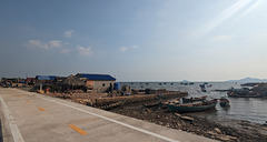 Ambiance maritime et de pêche à saveur cambodgienne.