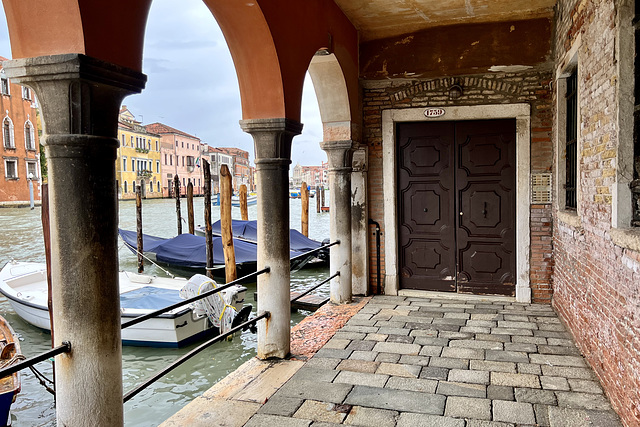 Venice 2022 – Entrance of my apartment