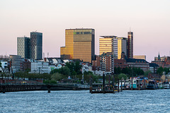 Hamburgtreffen 2025 - Abendliche Fahrt mit der Fähre der Linie 62 am 26.04.2025