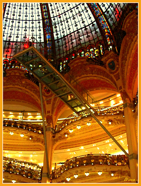 Magasin "Galeries Lafayette" Paris