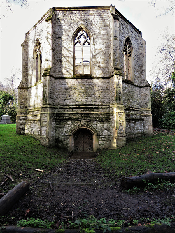 nunhead cemetery, c19 chapel by thomas little, 1844 , london  (4)