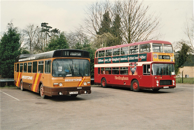 Beestons PJI 4708 (EPT 883S) and Hedingham L158 (VOD 590S) at Bury St. Edmunds – 3 Apr 1993 (189-15)