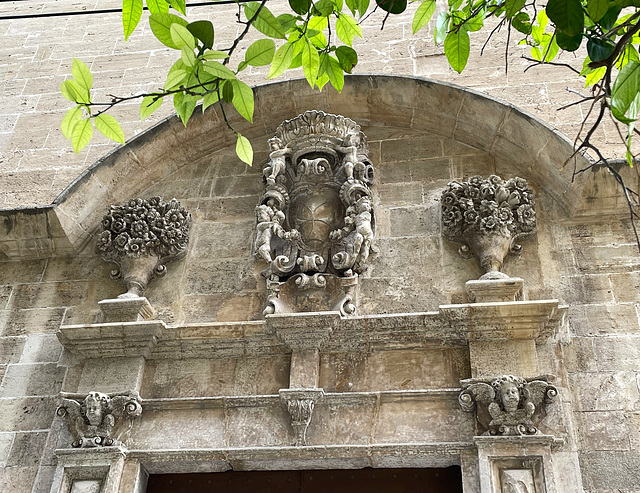 Church portal, Palma