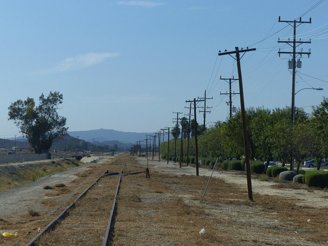 Disused Railroad Track near Hemet (1) - 12 November 2015