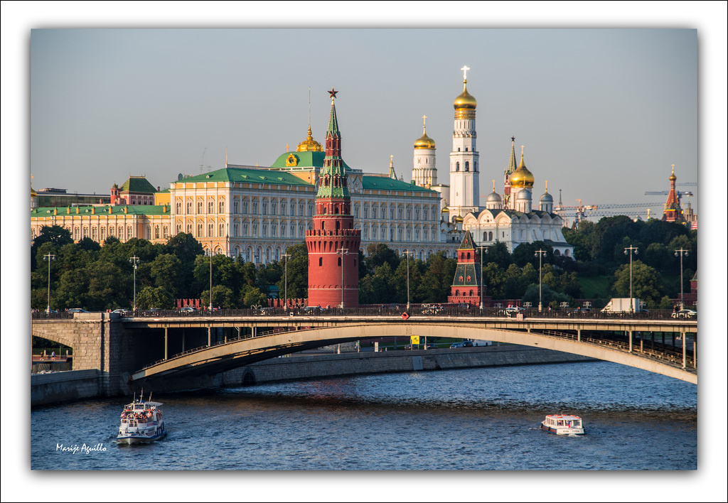 El Kremlin desde el puente Patriarshy