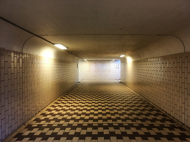 -tunnel 5759