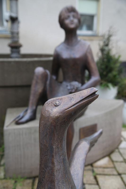 Gänselieslbrunnen [Detail]