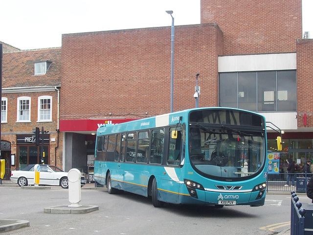 DSCF0844 Arriva 3888 (KX11 PUV) in Hitchin - 23 Feb 2018