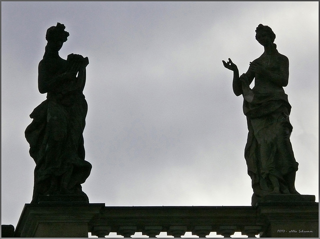 Schönheit in Stein gemeißelt...   - 8. März Weltfrauentag -