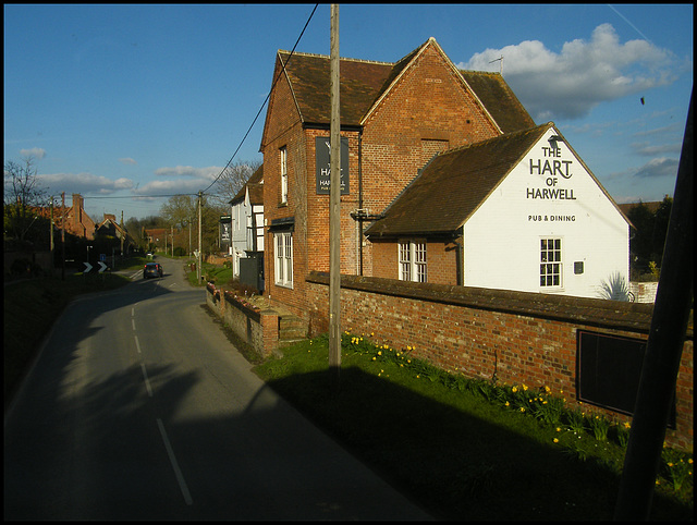 approaching Hart of Harwell