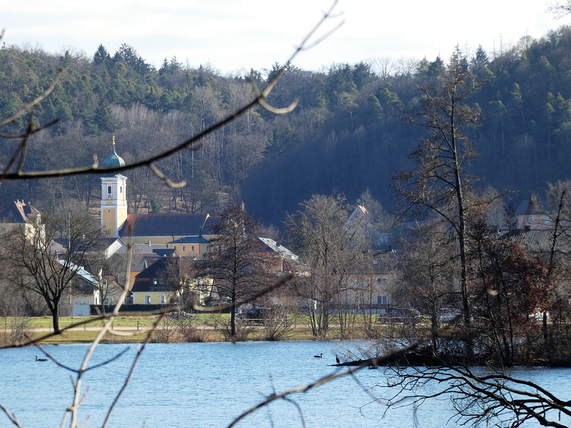 Blick zur Saltendorfer Kapelle